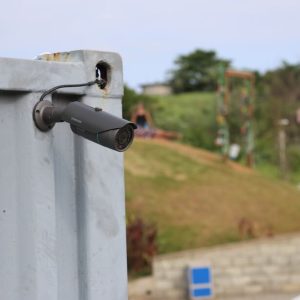 Falhas no Sistema de Câmeras em Guarujá: O Papel da Iniciativa Aguaviva na Defesa da Segurança Pública